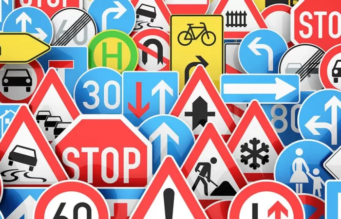 Qué son y cómo se dividen las señales de tránsito